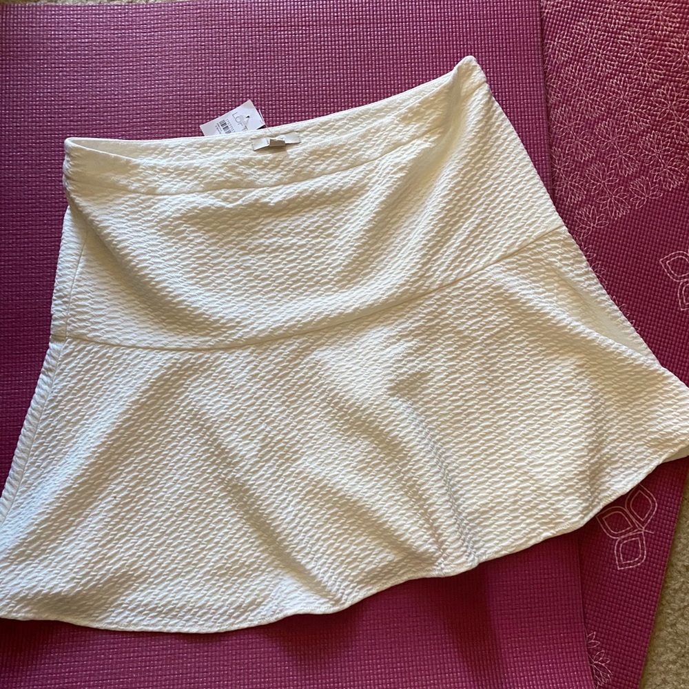 LOFT Soft white flowy Skirt - NWT!